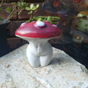 Booty Mushroom Statue – Handmade Concrete Garden Decor