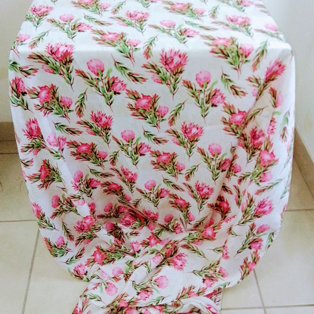 Protea Tablecloth ( 6-Seater)